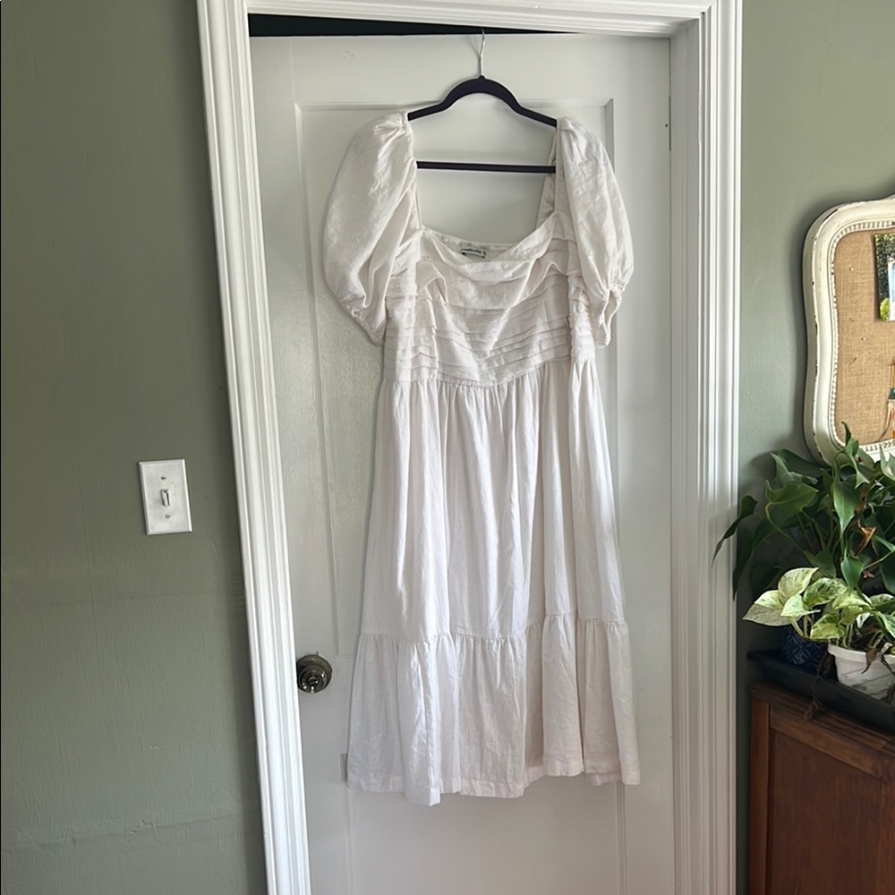 Abercrombie & Fitch White Midi Dress